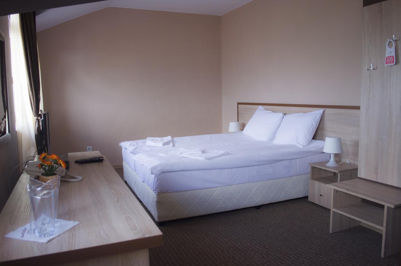 Maribel Spa Hotel Koprilova Esterno foto
