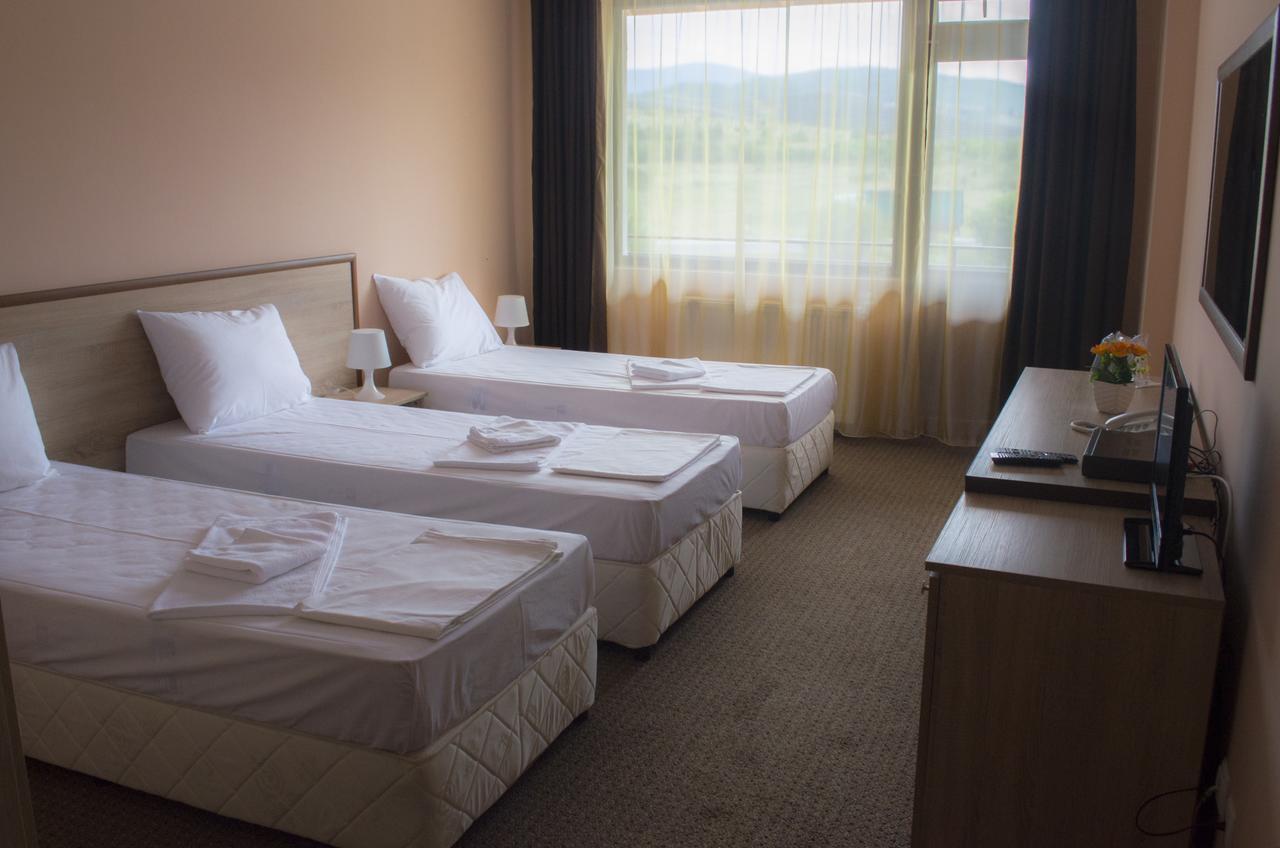 Maribel Spa Hotel Koprilova Esterno foto